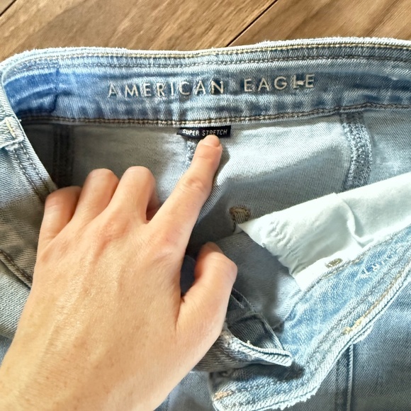 American Eagle | Size 00 | Light Wash Button-Front Denim Skirt - Picture 8 of 10